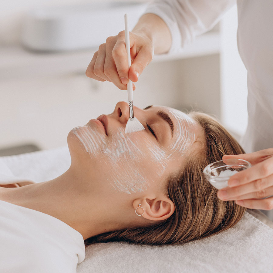 MILANO NAIL LOUNGE & EYELASH EXTENSION